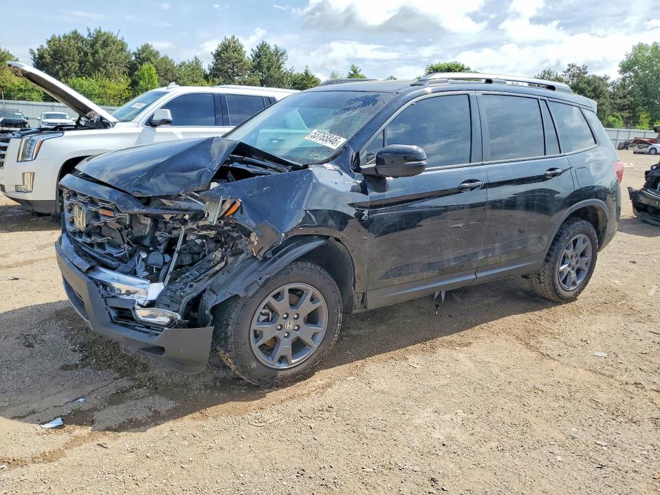 2024 Honda Passport VIN 5FNYF8H60RB021938 COPART salvage auction — FRONT END, Il - Salvage Certificate, sold $10,600 on 2026-07-21 (photo 1)
