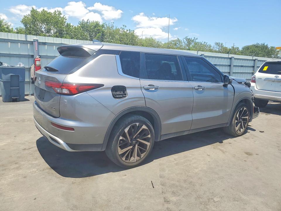 2022 Mitsubishi Outlander VIN JA4J3UA80NZ005221 COPART salvage auction — FRONT END, Fl - Certificate Of Destruction, sold $3,200 on 2026-07-20 (photo 3)