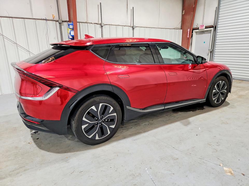 2023 Kia Ev6 VIN KNDC34LA4P5612070 COPART salvage auction — SIDE, Tx - Salvage Vehicle Title, sold $3,650 on 2026-07-08 (photo 3)