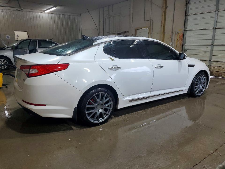 2013 Kia Optima VIN 5XXGR4A62DG228987 COPART salvage auction — VANDALISM, Ga - Cert Of Title-Salvage, sold $425 on 2026-07-02 (photo 3)