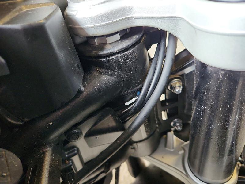 2021 Triumph motorcycle Tiger VIN SMTE64DFXMTAF4405 COPART salvage auction — FRONT END, NJ - CERT OF TITLE-SALVAGE, sold $2,650 on 2026-07-13 (photo 9)
