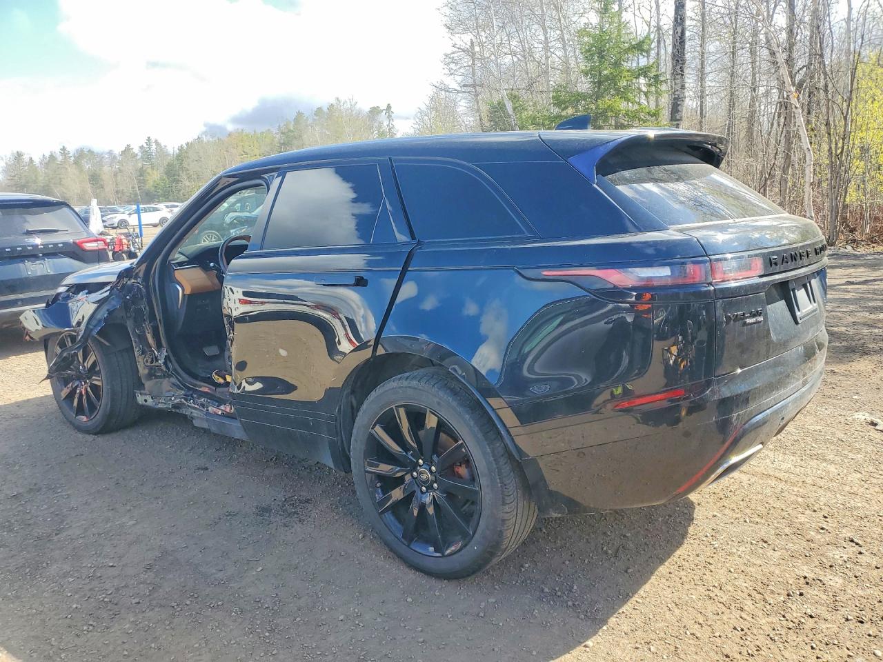 2020 Land Rover Range Rover Velar VIN SALYM2EV5LA246914 COPART salvage auction — Side, ON - PERMIT IRREPAIRABLE, sold $13,500 on 2026-07-02 (photo 2)