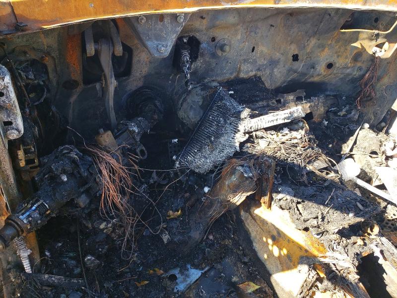 2010 Mercedes-benz VIN WDDGF8BB3AF481330 COPART salvage auction — BURN, Va - Non-Repairable Certificate, sold $90 on 2026-08-21 (photo 9)