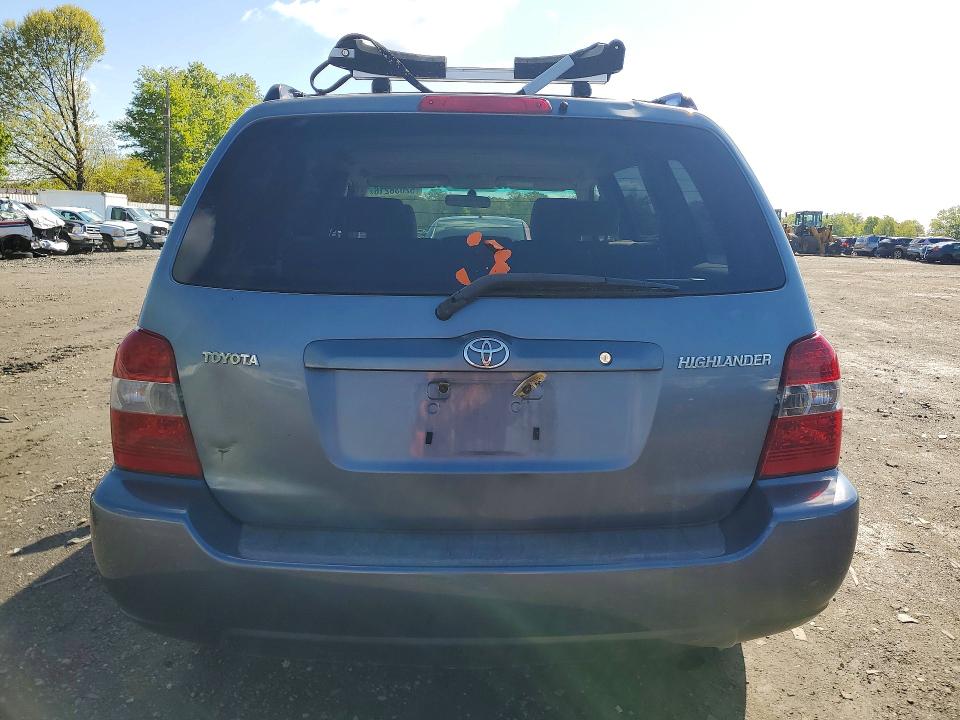 2004 Toyota Highlander VIN JTEGD21A640097177 COPART salvage auction — MINOR DENT/SCRATCHES, NJ - CERTIFICATE OF TITLE, sold $1,400 on 2026-07-08 (photo 6)