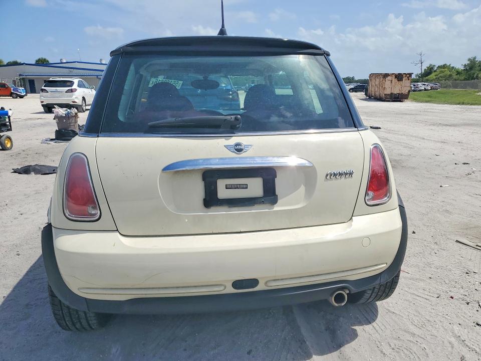 2005 Mini Cooper VIN WMWRC33425TJ66215 COPART salvage auction — MECHANICAL, Fl - Certificate Of Title (P), sold $350 on 2026-07-29 (photo 6)