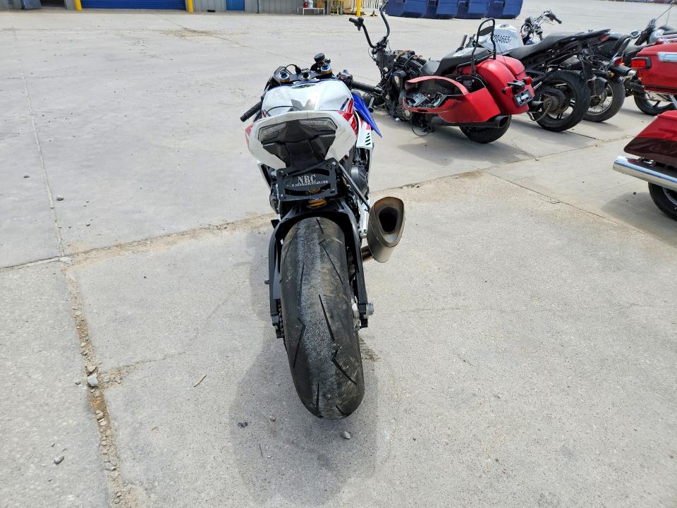 2022 Honda Cbr VIN JH2SC8210NK100042 COPART salvage auction — FRONT END, Tx - Salvage Vehicle Title, sold $4,900 on 2026-07-23 (photo 4)