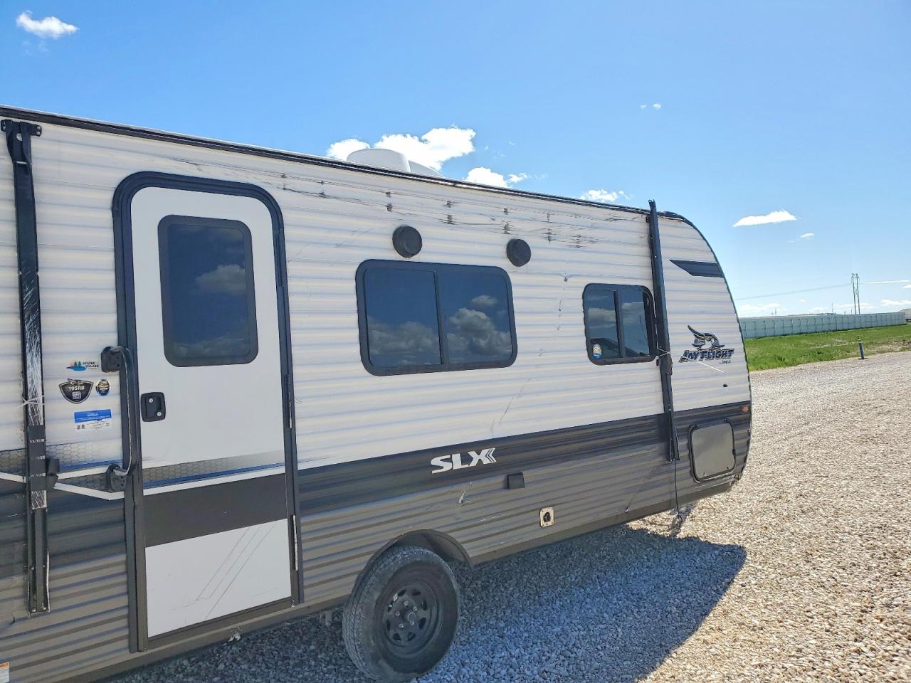 2024 Jayflight Slx By Jay Recreational Vehicle (rv) VIN 1UJBC0AJ2R1YA0213 COPART salvage auction — Side, MO - SALVAGE CERTIFICATE OF TITLE, sold $3,800 on 2026-06-25 (photo 9)