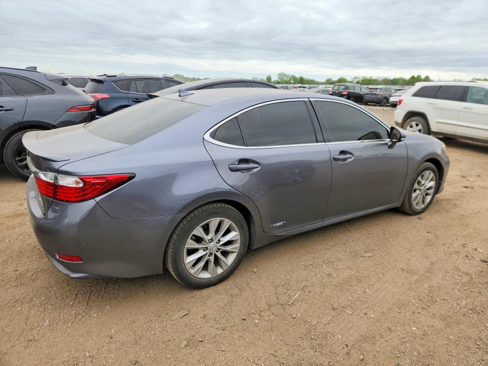 2013 Lexus VIN JTHBW1GG3D2021482 COPART salvage auction — REAR END, Il - Salvage Certificate, sold $5,500 on 2026-07-07 (photo 3)