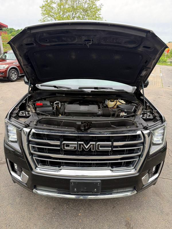 2023 Gmc Yukon xl VIN 1GKS2GKD2PR217104 COPART salvage auction — MINOR DENT/SCRATCHES, MA - CERTIFICATE OF TITLE (P), sold $24,300 on 2026-07-29 (photo 5)