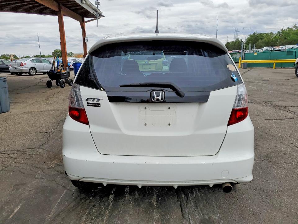 2010 Honda Fit VIN JHMGE8H4XAC033740 COPART salvage auction — FRONT END, Co - Public - Salvage Title, sold $700 on 2026-07-07 (photo 6)