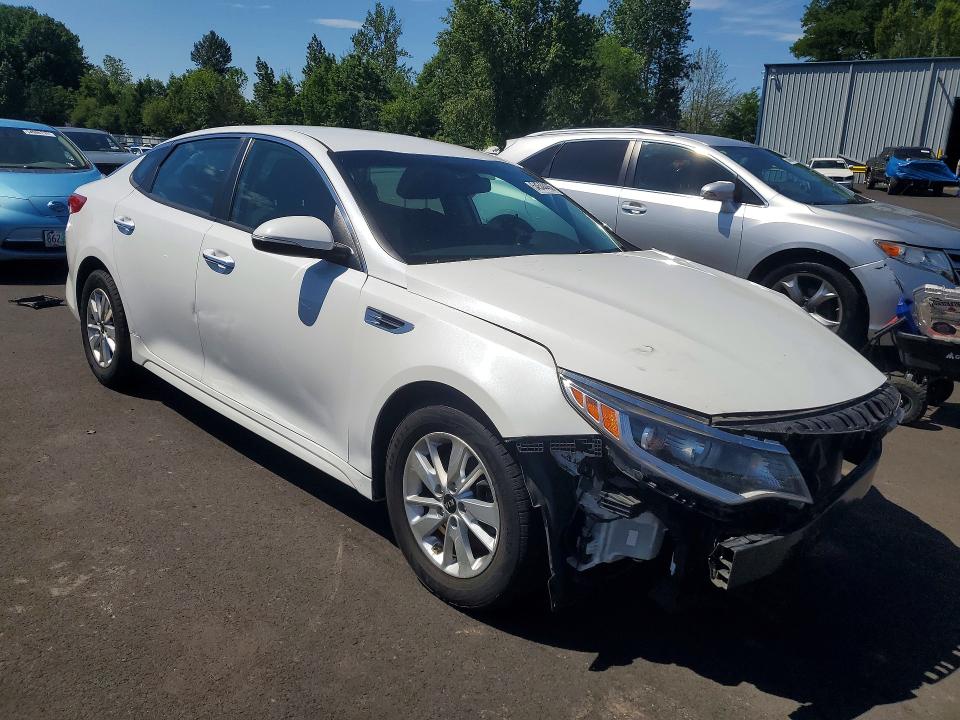 2018 Kia Optima VIN 5XXGT4L36JG188574 COPART salvage auction — FRONT END, WA - CERT OF OWNERSHIP-REBUILT, sold $200 on 2026-07-13 (photo 4)