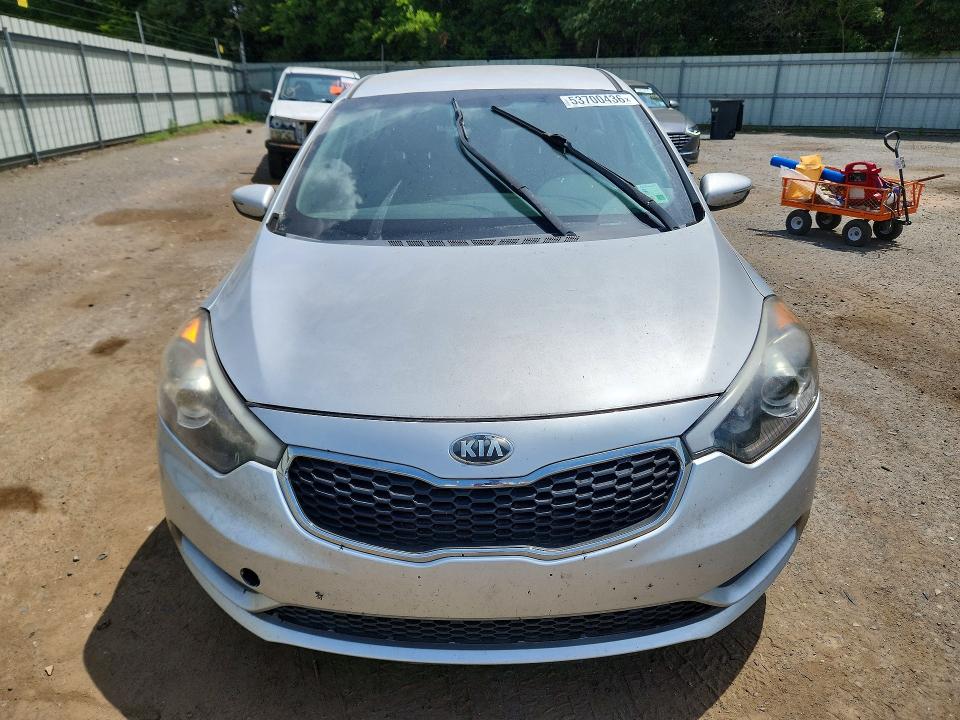 2016 Kia Forte VIN KNAFX4A67G5539564 COPART salvage auction — SIDE, La - Cert Of Title-Salvage, sold $550 on 2026-07-23 (photo 5)