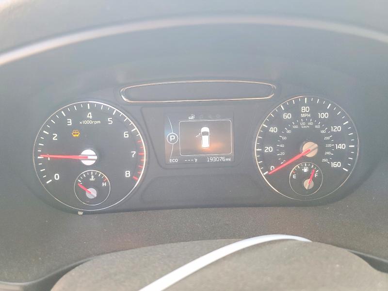 2016 Kia Sorento VIN 5XYPGDA53GG177562 COPART salvage auction — SIDE, CA - DIS/DLR/EXP ONLY CLEAN TITLE, sold $900 on 2026-07-20 (photo 9)