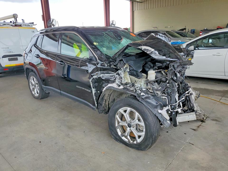 2025 Jeep Compass VIN 3C4NJDBN8ST607708 COPART salvage auction — FRONT END, Tx - Certificate Of Title, sold $575 on 2026-07-09 (photo 4)