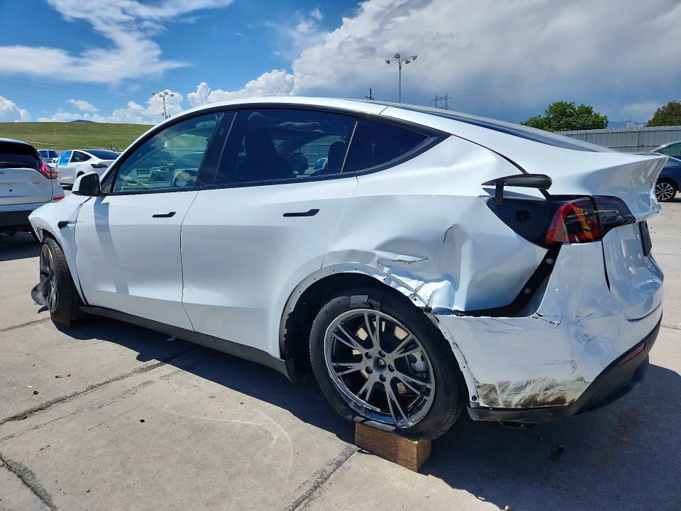 2024 Tesla Model y VIN 7SAYGDEE5RA332721 COPART salvage auction — FRONT END, Co - Public - Salvage Title, sold $10,000 on 2026-07-20 (photo 2)