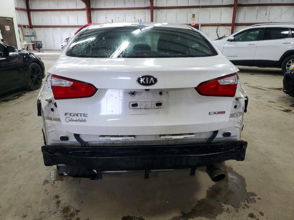 2016 Kia Forte VIN KNAFX4A82G5481459 COPART salvage auction — FRONT END, Md - Cert Of Salvage > 75% Damage, sold $475 on 2026-07-14 (photo 6)