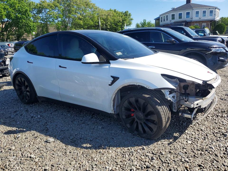 2022 Tesla Model y VIN 7SAYGDEF3NF461059 COPART salvage auction — FRONT END, MA - CERT OF TITLE-SALVAGE (P), sold $12,100 on 2026-07-22 (photo 4)