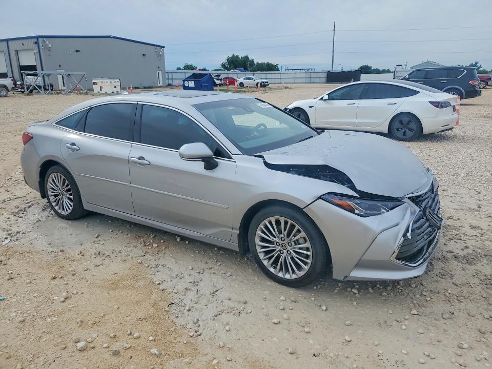 2022 Toyota Avalon VIN 4T1DA1AB0NU013590 COPART salvage auction — FRONT END, Tx - Salvage Vehicle Title, sold $10,700 on 2026-07-02 (photo 4)