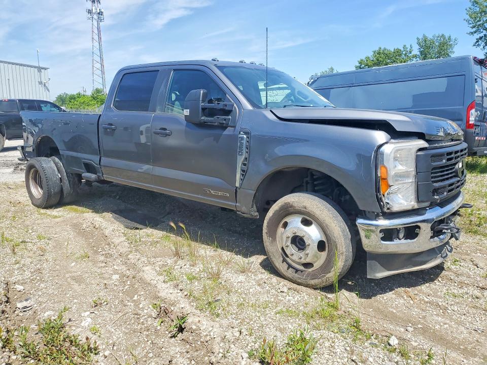 2024 Ford F-350 super duty VIN 1FT8W3DT4REE37832 COPART salvage auction — ALL OVER, In - Certificate Of Title, sold $17,200 on 2026-07-29 (photo 4)