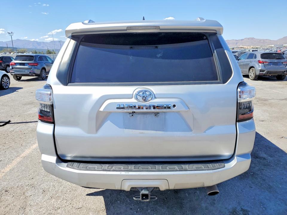 2014 Toyota VIN JTEBU5JR2E5168851 COPART salvage auction — FRONT END, Nv - Salvage Title, sold $8,000 on 2026-07-30 (photo 6)
