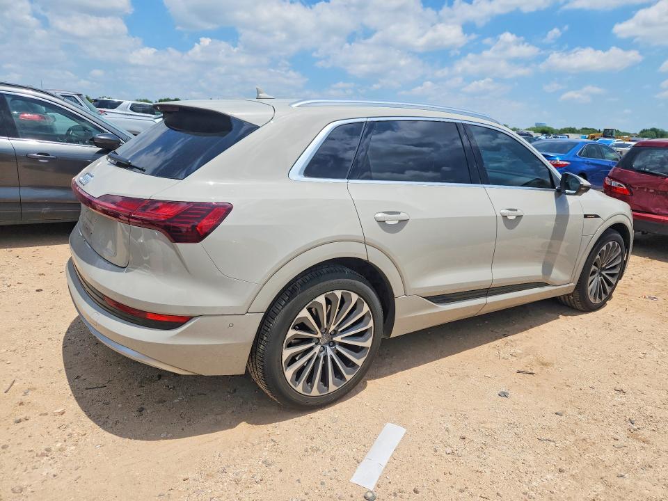 2019 Audi E-tron VIN WA1VABGE5KB022870 COPART salvage auction — SIDE, TX - SALVAGE VEHICLE TITLE, sold $11,900 on 2026-07-16 (photo 3)