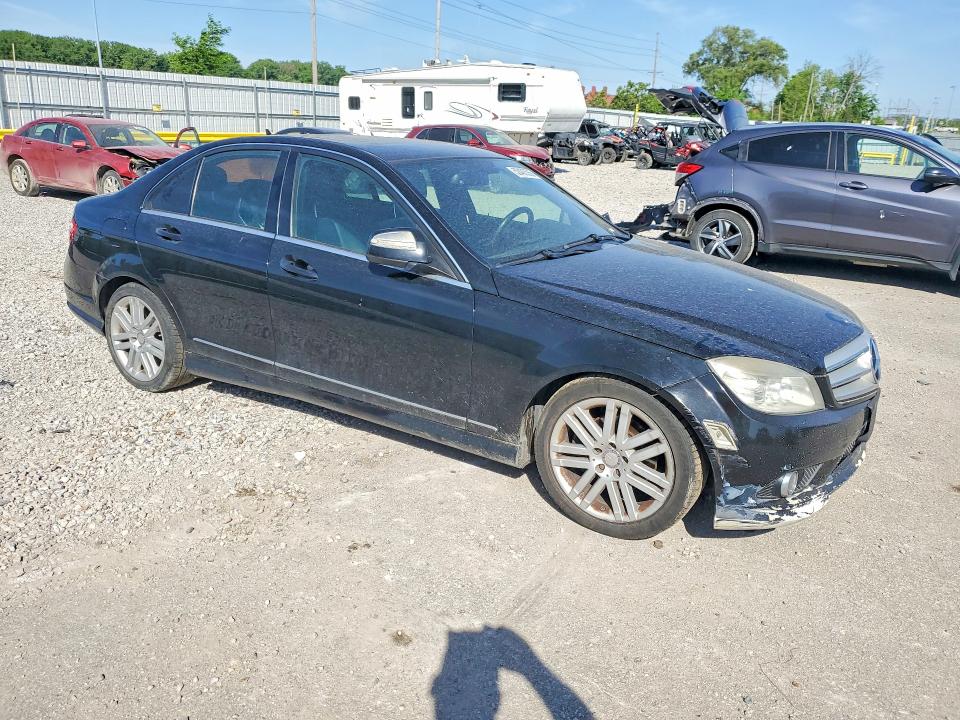 2009 Mercedes-benz C class VIN WDDGF81X69R078322 COPART salvage auction — WATER/FLOOD, Id - Salvage Certificate Of Title, sold $500 on 2026-07-24 (photo 4)