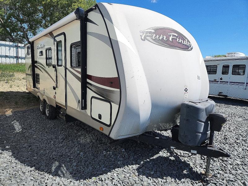 2015 Cruiser rv Fun finder VIN 5RXTA242XF1032455 COPART salvage auction — HAIL, MI - CERTIFICATE OF TITLE, sold $4,050 on 2026-07-07 (photo 1)
