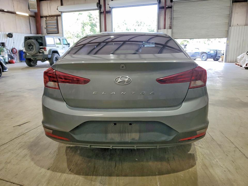2019 Hyundai Elantra VIN KMHD74LF6KU792490 COPART salvage auction — MINOR DENT/SCRATCHES, Tx - Certificate Of Title, sold $3,100 on 2026-07-06 (photo 6)