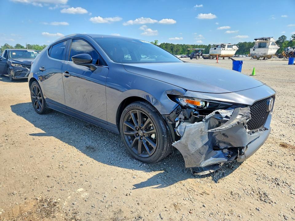 2025 Mazda 3 VIN JM1BPBLM9S1751786 COPART salvage auction — REAR END, Nc - Salvage Certificate Of Title, sold $3,150 on 2026-07-27 (photo 4)