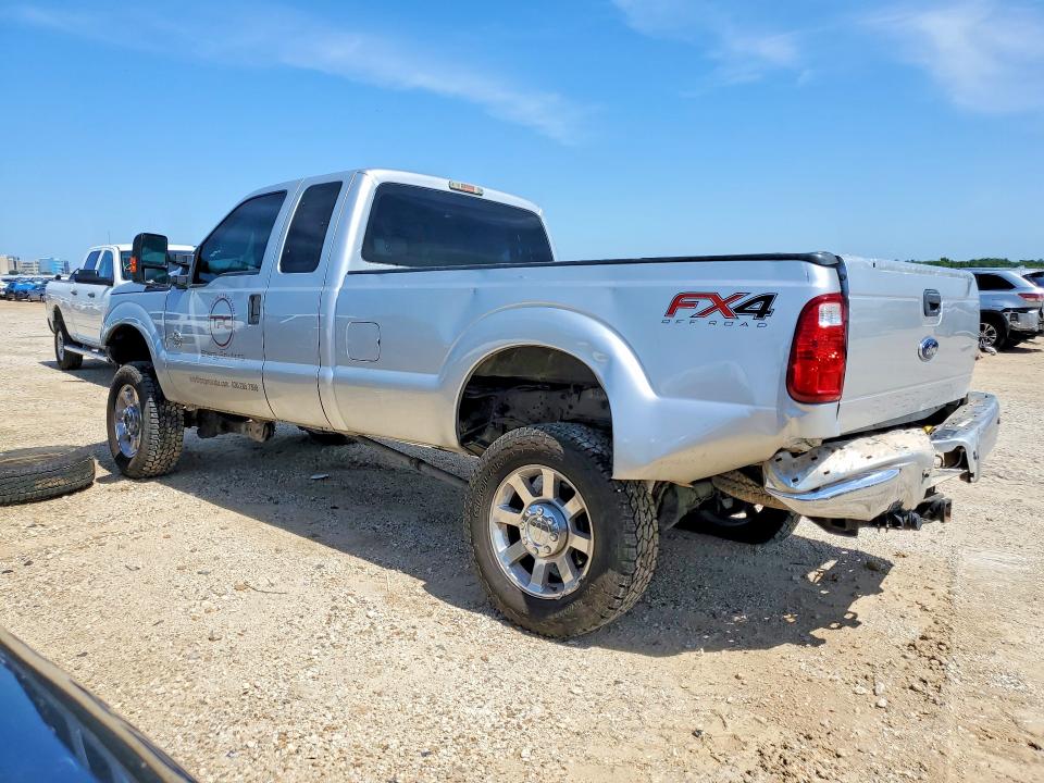 2016 Ford F250 VIN 1FT7X2BT6GEA52663 COPART salvage auction — ROLLOVER, Tx - Salvage Vehicle Title, sold $2,900 on 2026-07-30 (photo 2)