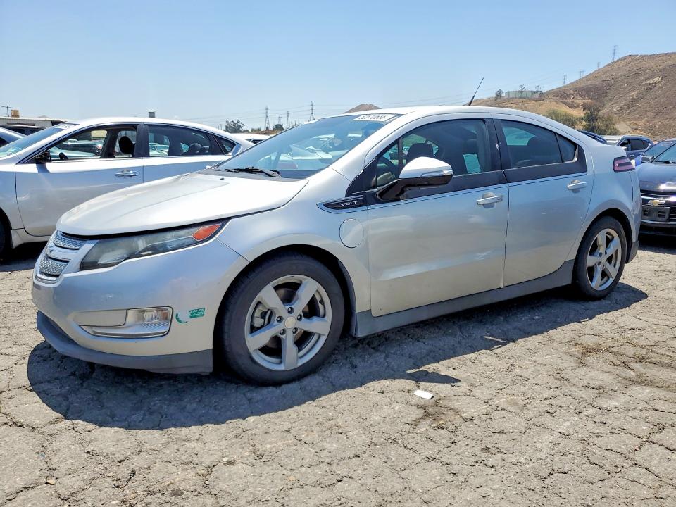 2014 Chevrolet Volt VIN 1G1RE6E43EU172796 COPART salvage auction — MINOR DENT/SCRATCHES, IN - DIS/DLR/EXP ONLY CLEAN TITLE, sold $1,050 on 2026-07-09 (photo 1)