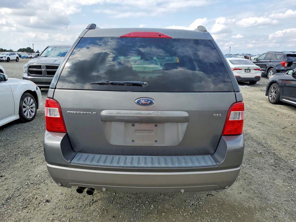 2005 Ford Freestyle VIN 1FMZK02115GA80927 COPART salvage auction — NORMAL WEAR, Ca - Dis/Dlr/Exp Only Clean Title, sold $350 on 2026-07-02 (photo 6)