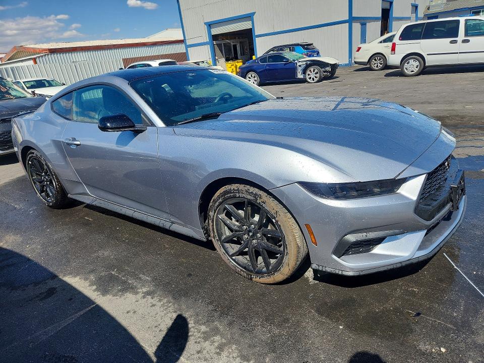 2026 Ford Mustang VIN 1FA6P8TH3T5113251 COPART salvage auction — FRONT END, Nv - Salvage Title, sold $13,500 on 2026-07-09 (photo 4)