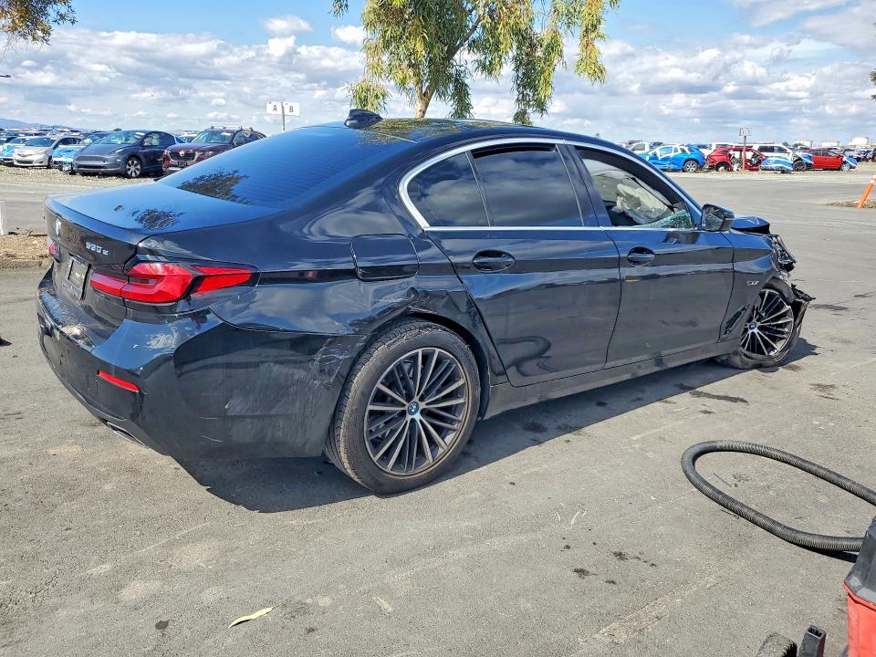2023 BMW 5er VIN WBA33AG01PCL69696 COPART salvage auction — FRONT END, Ca - Salvage Certificate, sold $8,100 on 2026-07-20 (photo 3)