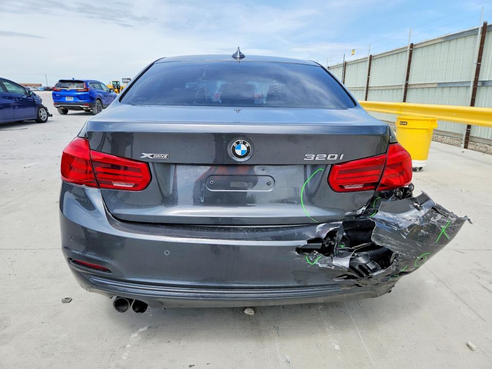 2017 BMW 3er VIN WBA8B9C5XHK675599 COPART salvage auction — REAR END, Tx - Salvage Vehicle Title, sold $3,950 on 2026-07-10 (photo 6)
