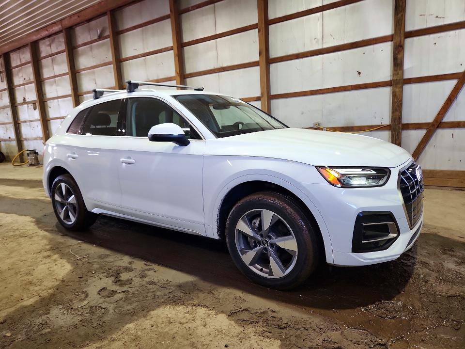 2023 Audi Q5 VIN WA1BBAFY6P2131030 COPART salvage auction — HAIL, OH - CERT OF TITLE-SALVAGE, sold $4,100 on 2026-07-27 (photo 4)