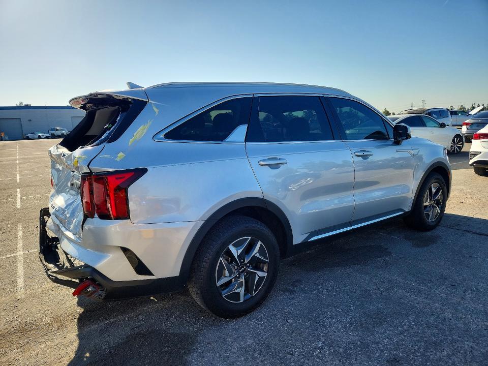 2022 Kia Sorento VIN KNDRG4LG6N5106840 COPART salvage auction — REAR END, CA - SALVAGE CERTIFICATE, sold $200 on 2026-07-28 (photo 3)