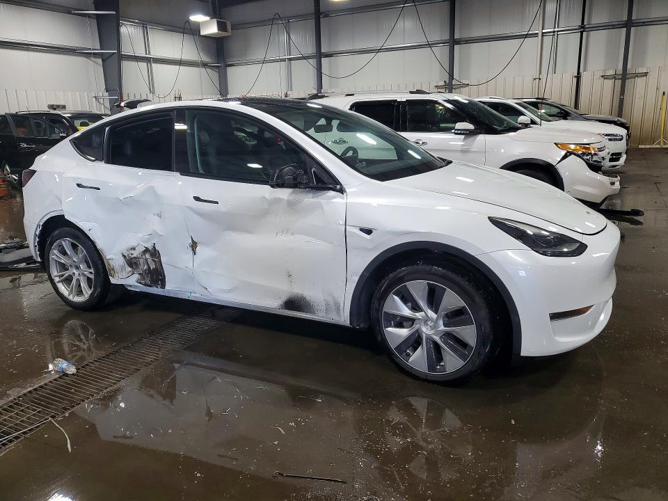 2023 Tesla VIN 7SAYGDEE9PF684006 COPART salvage auction — SIDE, Mn - Cert Of Title-Salvage, sold $300 on 2026-07-21 (photo 4)