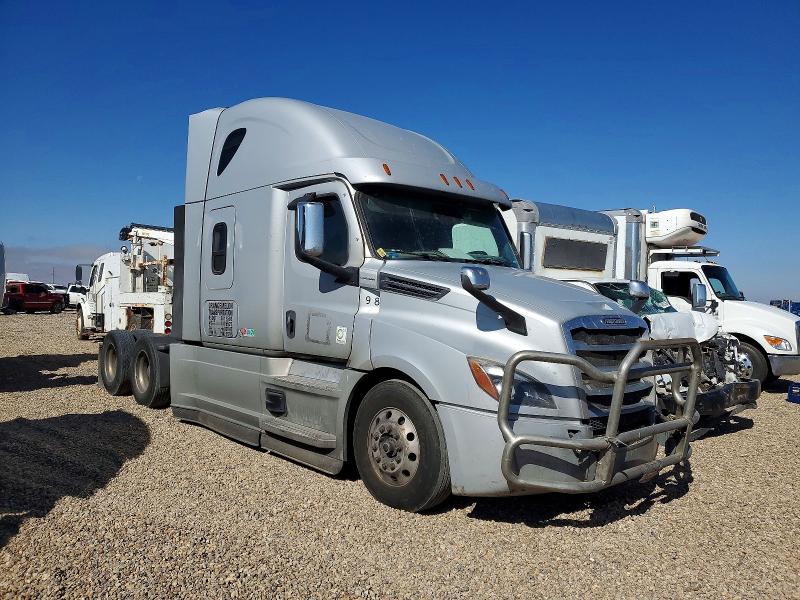 2020 Freightliner Cascadia 126 VIN 3AKJHHDR8LSMF1595 COPART salvage auction — MECHANICAL, CA - CERTIFICATE OF TITLE, sold $10,300 on 2026-07-07 (photo 1)