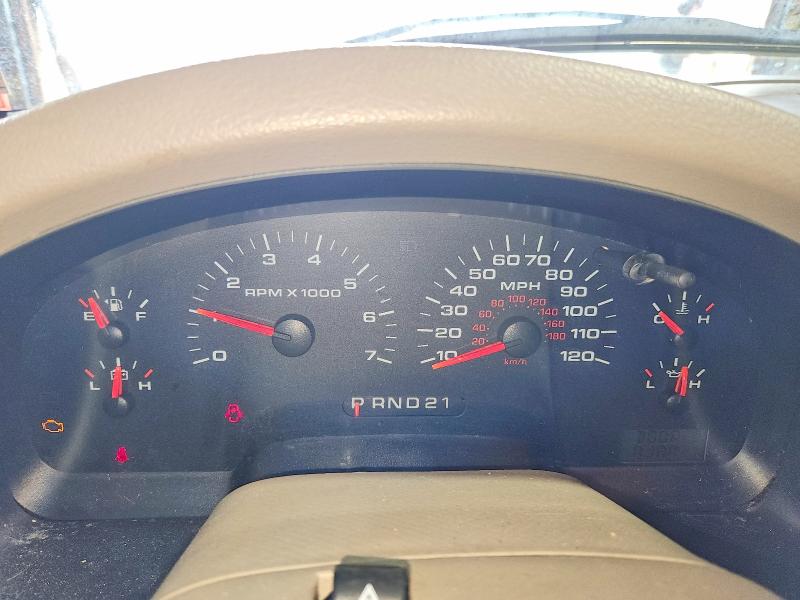 2005 Ford F-250 VIN 1FTPW14595KE81256 COPART salvage auction — NORMAL WEAR, Pa - Cert Of Title, sold $675 on 2026-07-02 (photo 9)