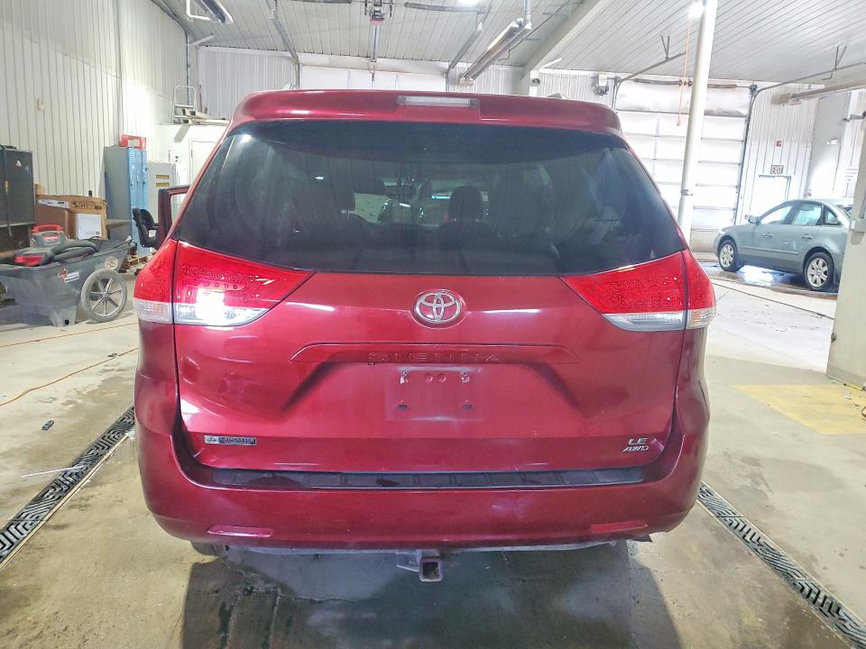 2012 Toyota Sienna VIN 5TDJK3DC4CS030186 COPART salvage auction — SIDE, Salvage Title, sold $1,300 on 2026-07-20 (photo 6)