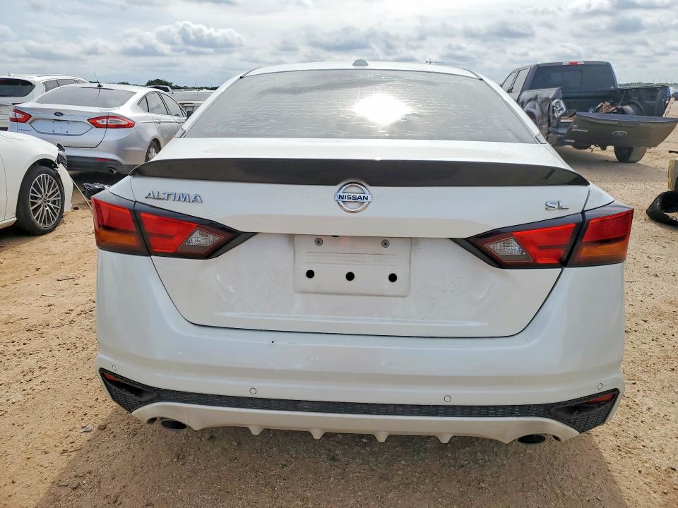 2019 Nissan Altima VIN 1N4BL4EV6KC186968 COPART salvage auction — SIDE, Tx - Certificate Of Title, sold $5,300 on 2026-07-02 (photo 6)