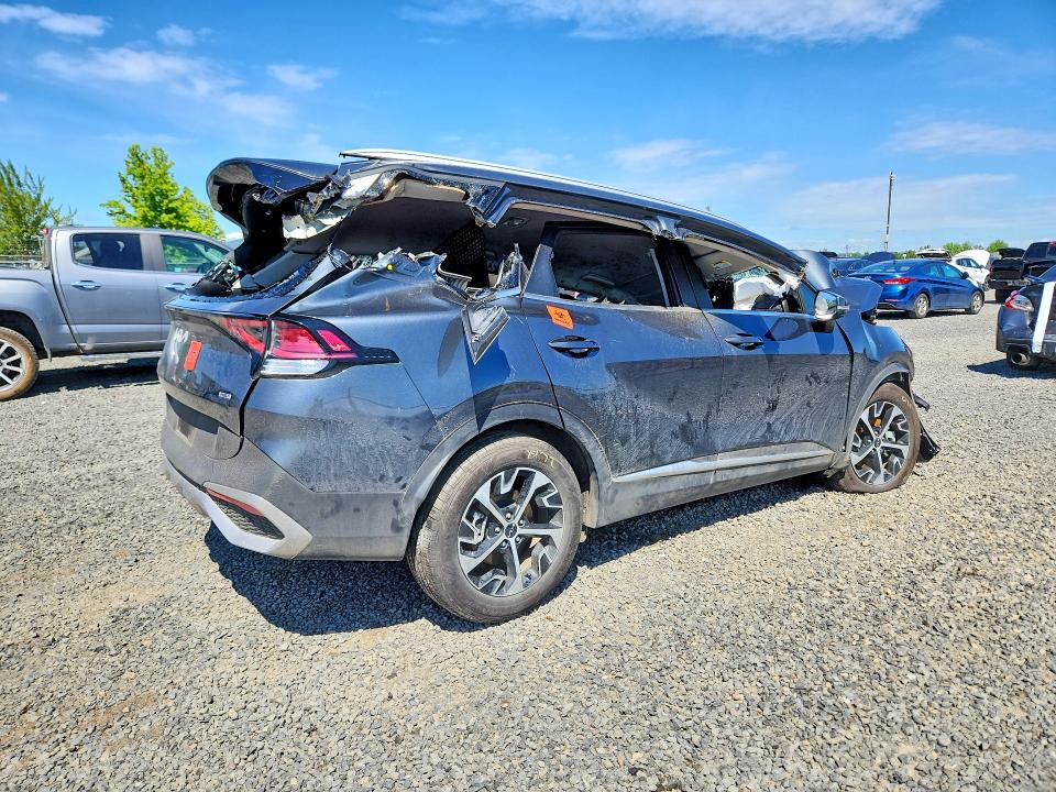 2025 Kia Sportage VIN KNDPVCDG6S7175176 COPART salvage auction — ROLLOVER, Or - Salvage Title Certificate, sold $250 on 2026-07-14 (photo 3)