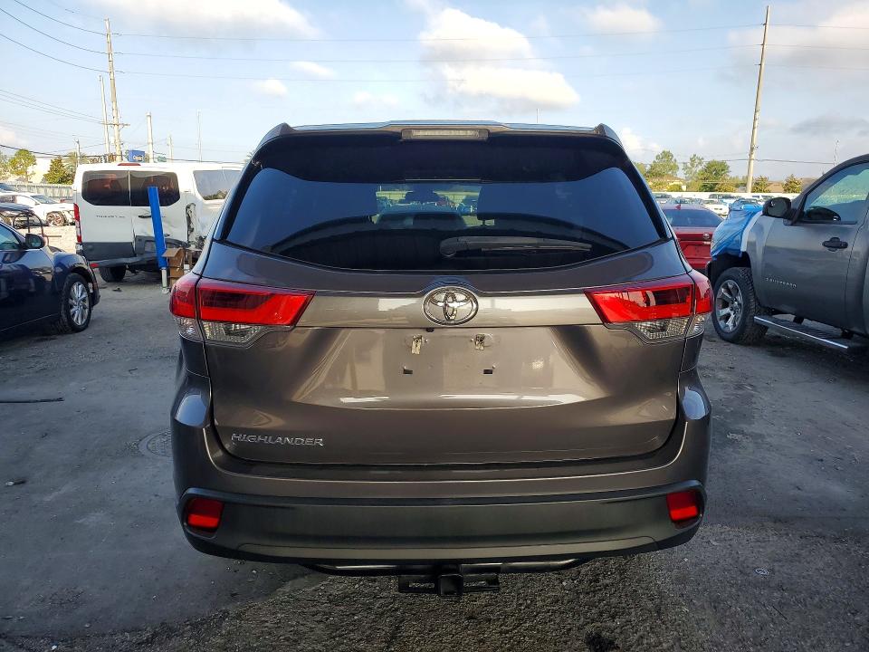 2019 Toyota Highlander VIN 5TDZZRFH2KS366797 COPART salvage auction — FRONT END, Fl - Cert Of Title Slvg Rebuildable, sold $3,150 on 2026-07-10 (photo 6)