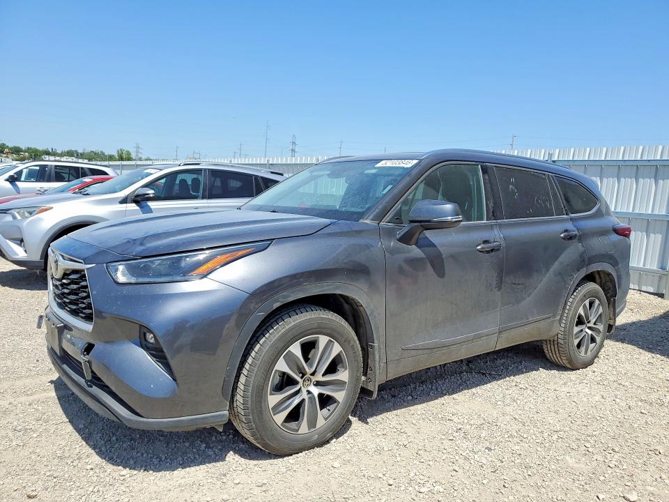 2021 Toyota Highlander VIN 5TDGZRBH2MS057315 COPART salvage auction — HAIL, Ia - Cert Of Title-Salvage Title, sold $10,500 on 2026-07-22 (photo 1)