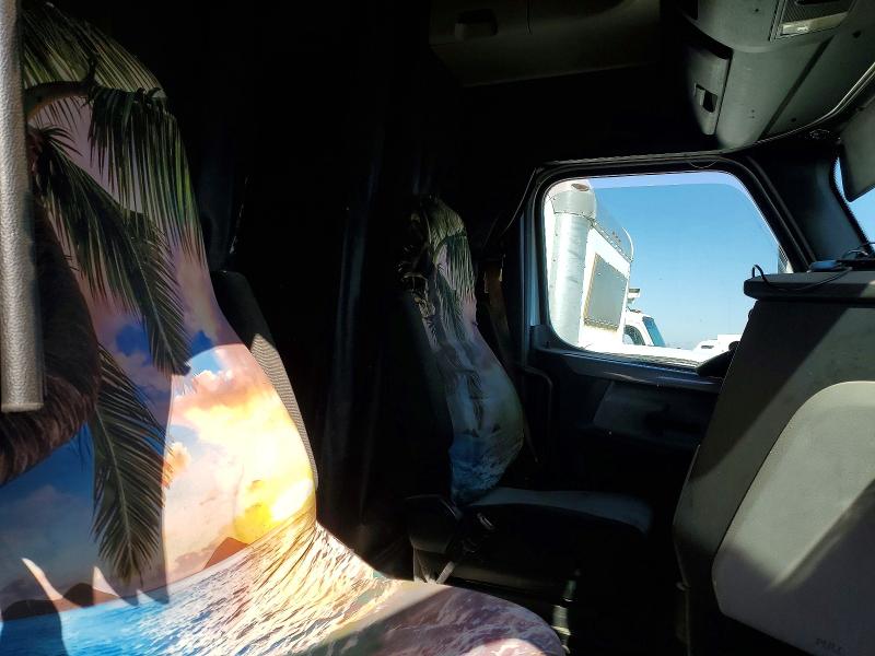 2020 Freightliner Cascadia 126 VIN 3AKJHHDR8LSMF1595 COPART salvage auction — MECHANICAL, CA - CERTIFICATE OF TITLE, sold $10,300 on 2026-07-07 (photo 5)