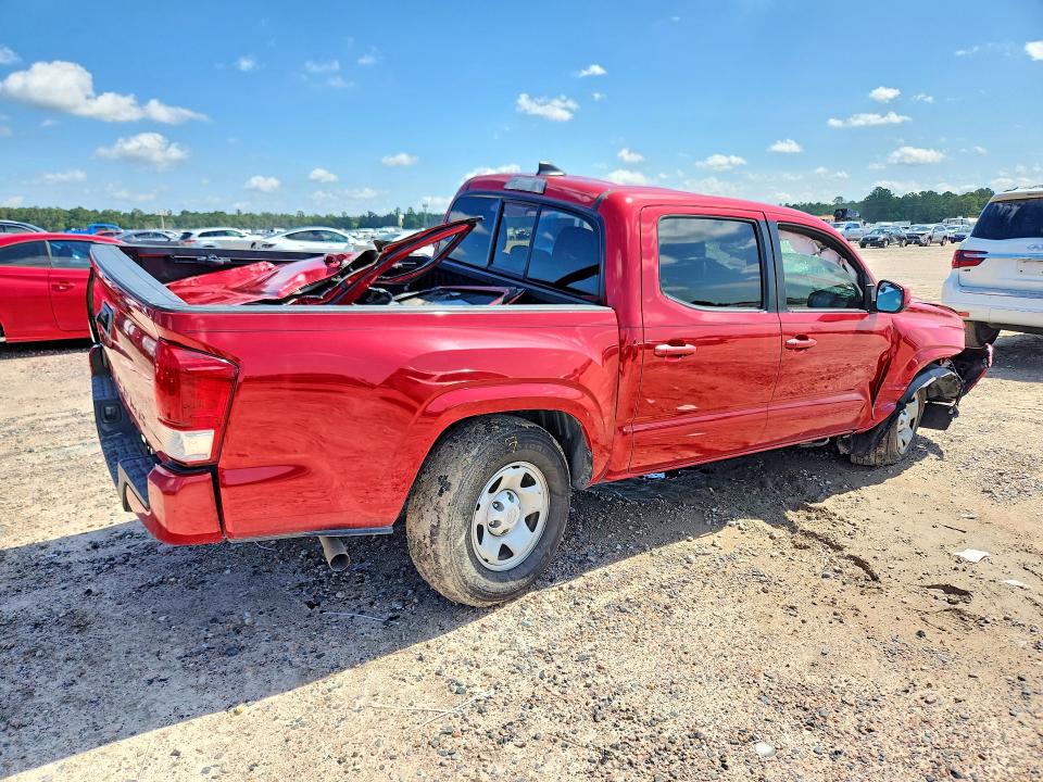 2016 Toyota Tacoma VIN 5TFAX5GN4GX066499 COPART salvage auction — ROLLOVER, Tx - Salvage Vehicle Title, sold $150 on 2026-07-24 (photo 3)