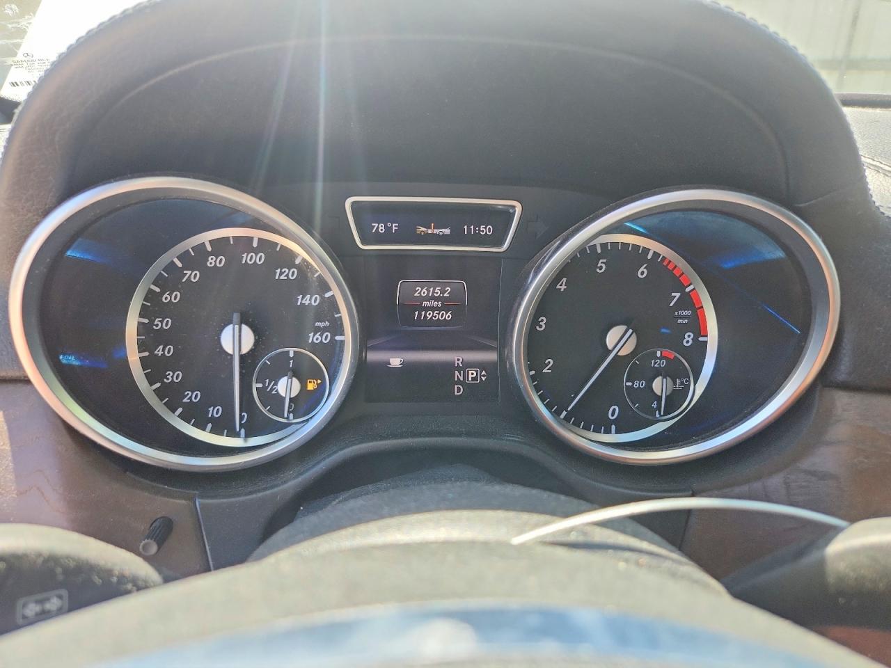 2013 Mercedes-Benz GL-Class VIN 4JGDF7CE2DA262923 COPART salvage auction — Side, MI - DEALER ONLY CLEAN TITLE (P), sold $4,200 on 2026-07-01 (photo 9)