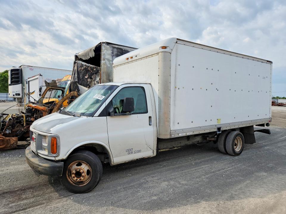 2001 Gmc Savana VIN 1GDJG31R211211822 COPART salvage auction — FRONT END, Il - Salvage Certificate, sold $175 on 2026-07-08 (photo 1)
