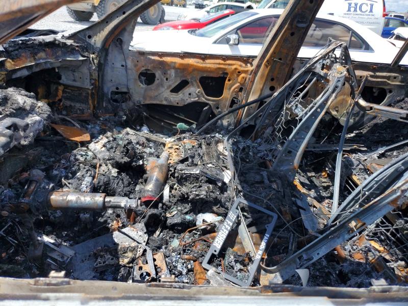 2017 BMW X5 VIN 5UXKR0C50H0V67695 COPART salvage auction — INTERIOR BURN, Nd - Cert Of Title - Salvage Vehicl, sold $150 on 2026-07-31 (photo 7)